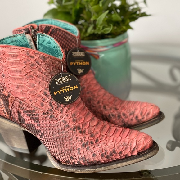 Corral Ladies Western Bootie Python - Picture 3 of 5